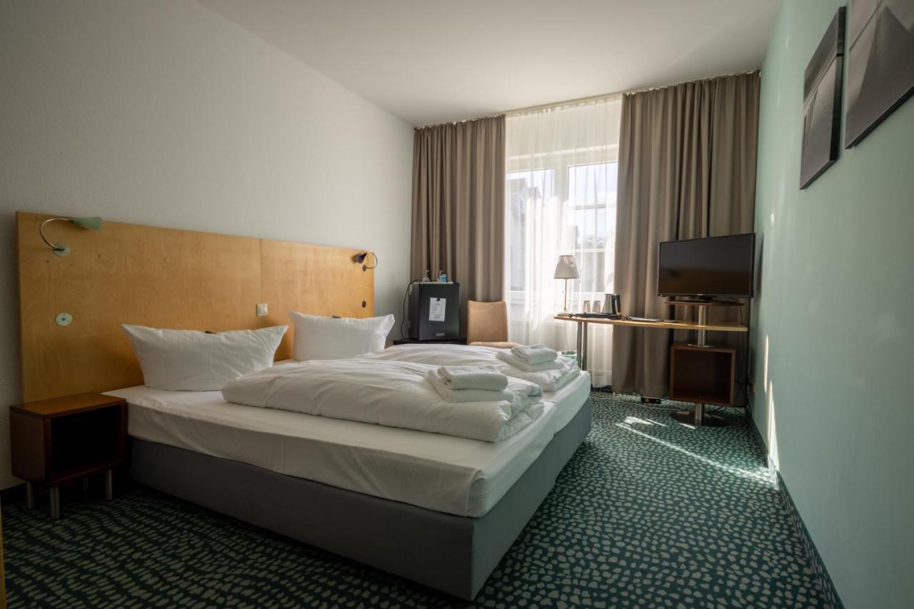 Check Inn Hotel Merseburg Exterior photo