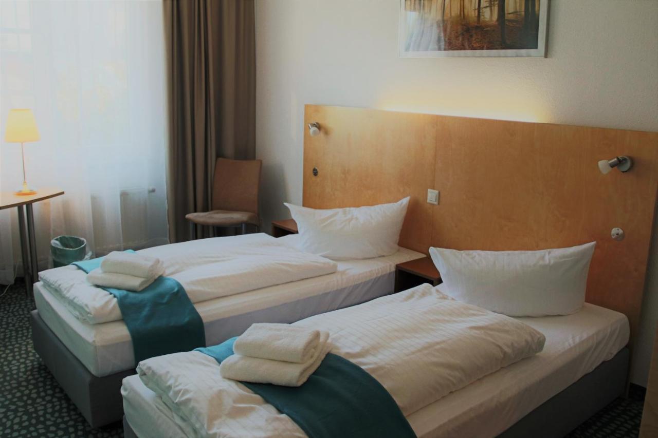 Check Inn Hotel Merseburg Exterior photo
